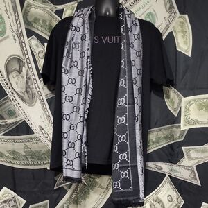 Gucci Black and Gray Scarf